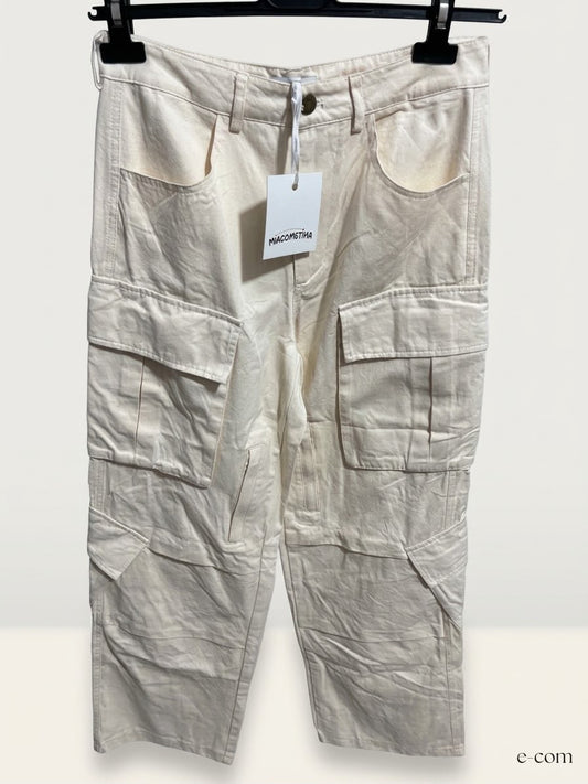 Pantalone con tasche