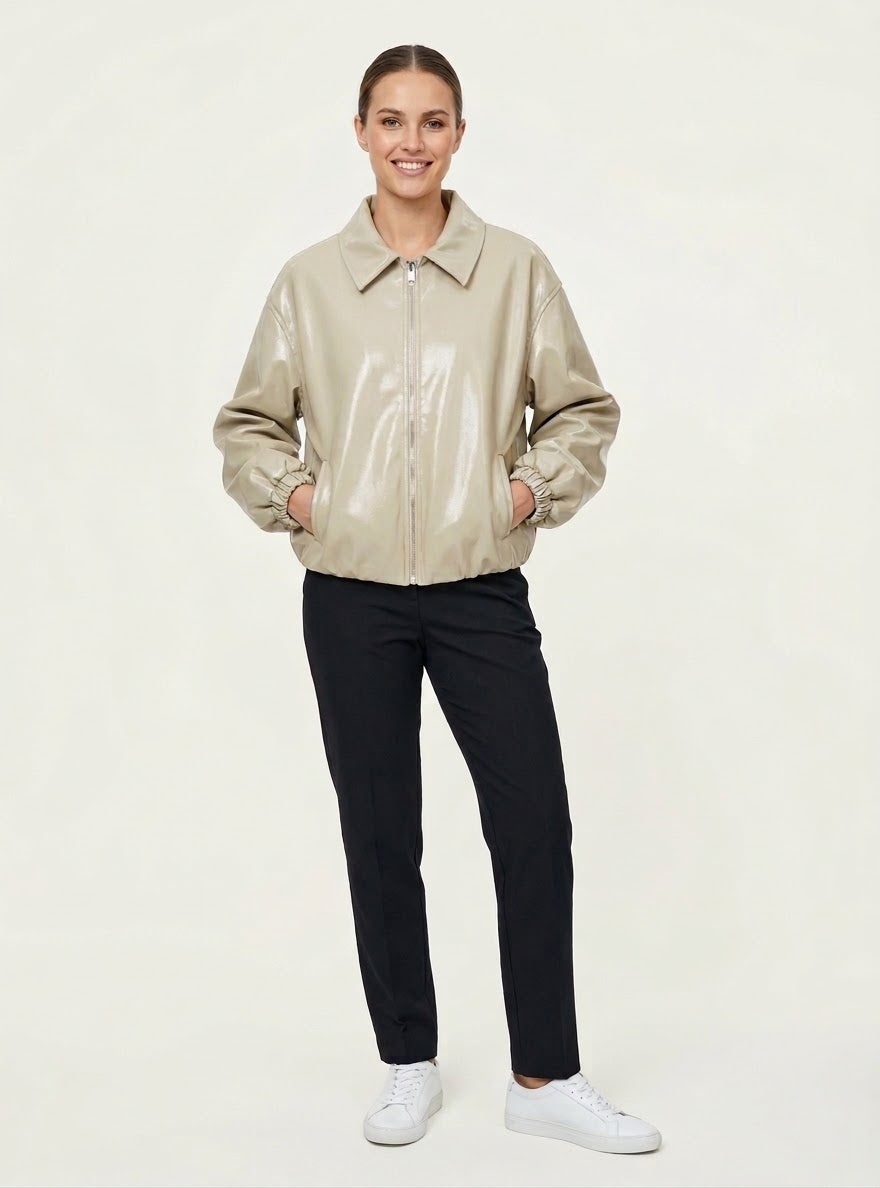 Giacca Bomber in Ecopelle con Colletto e zip