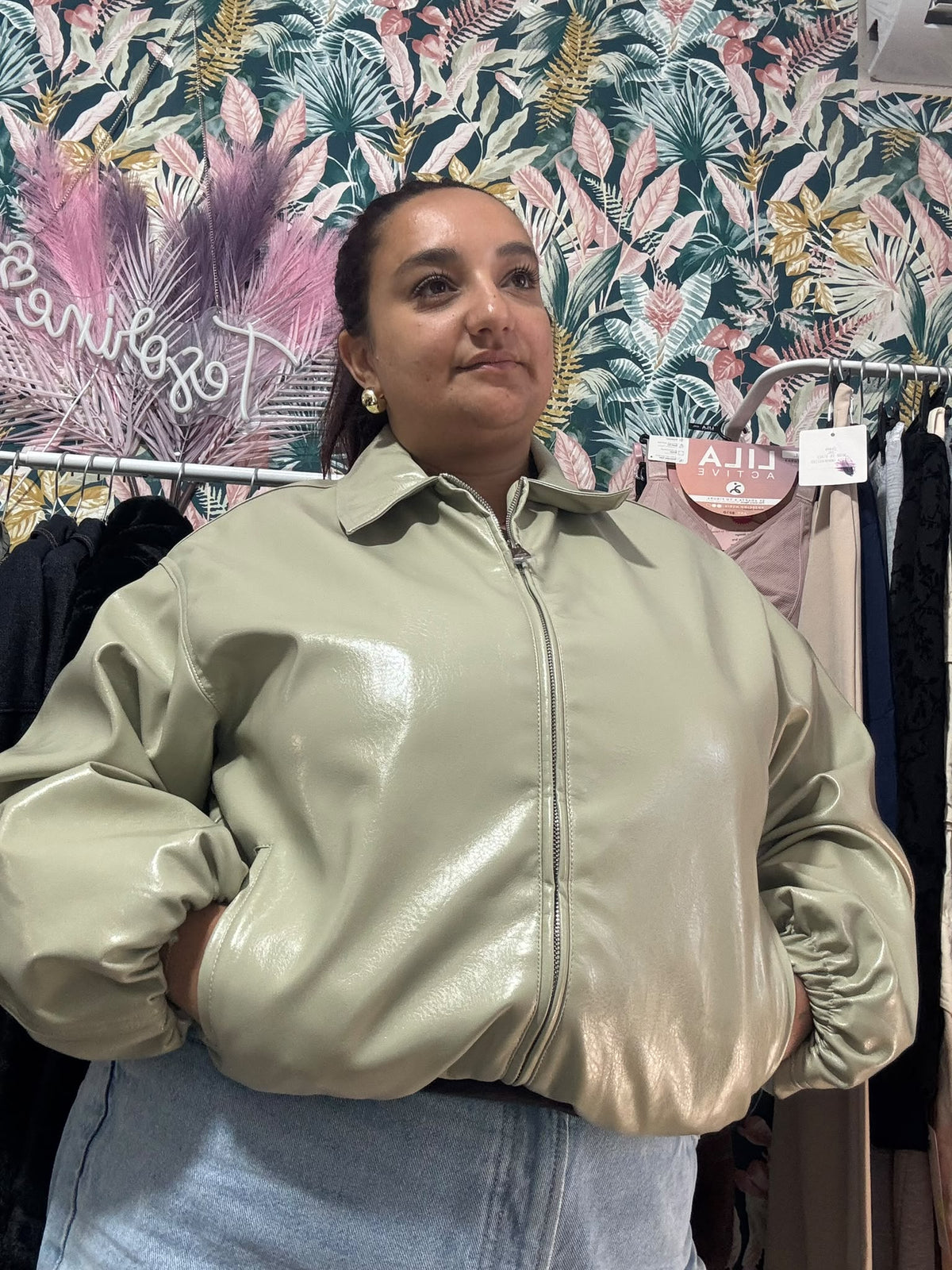 Giacca Bomber in Ecopelle con Colletto e zip